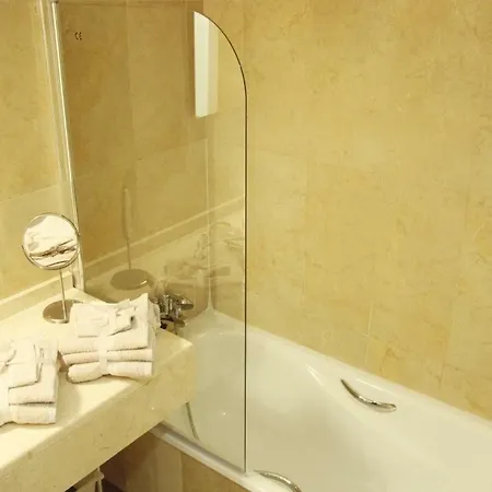 Bonito Piso En Milla De Oro Marbella